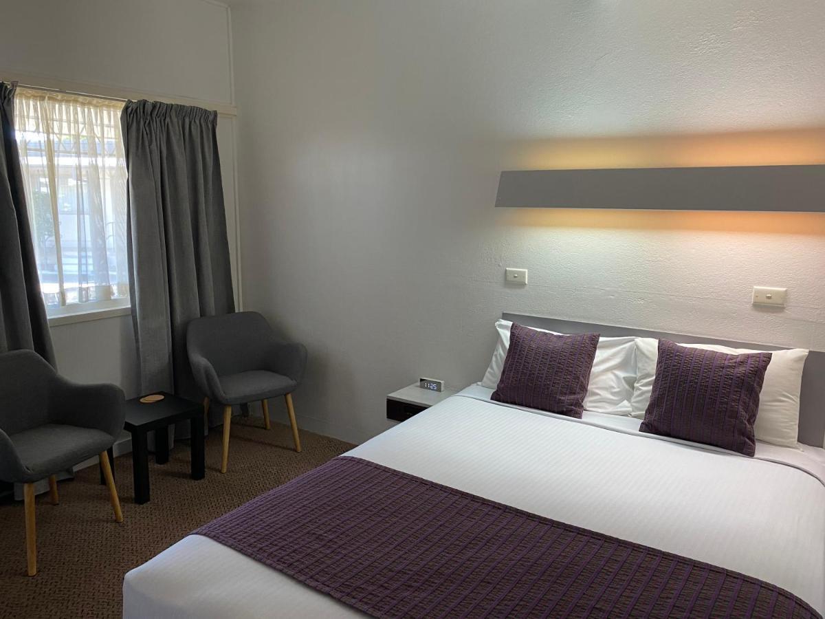 Ben Hall Motor Inn Forbes Eksteriør billede