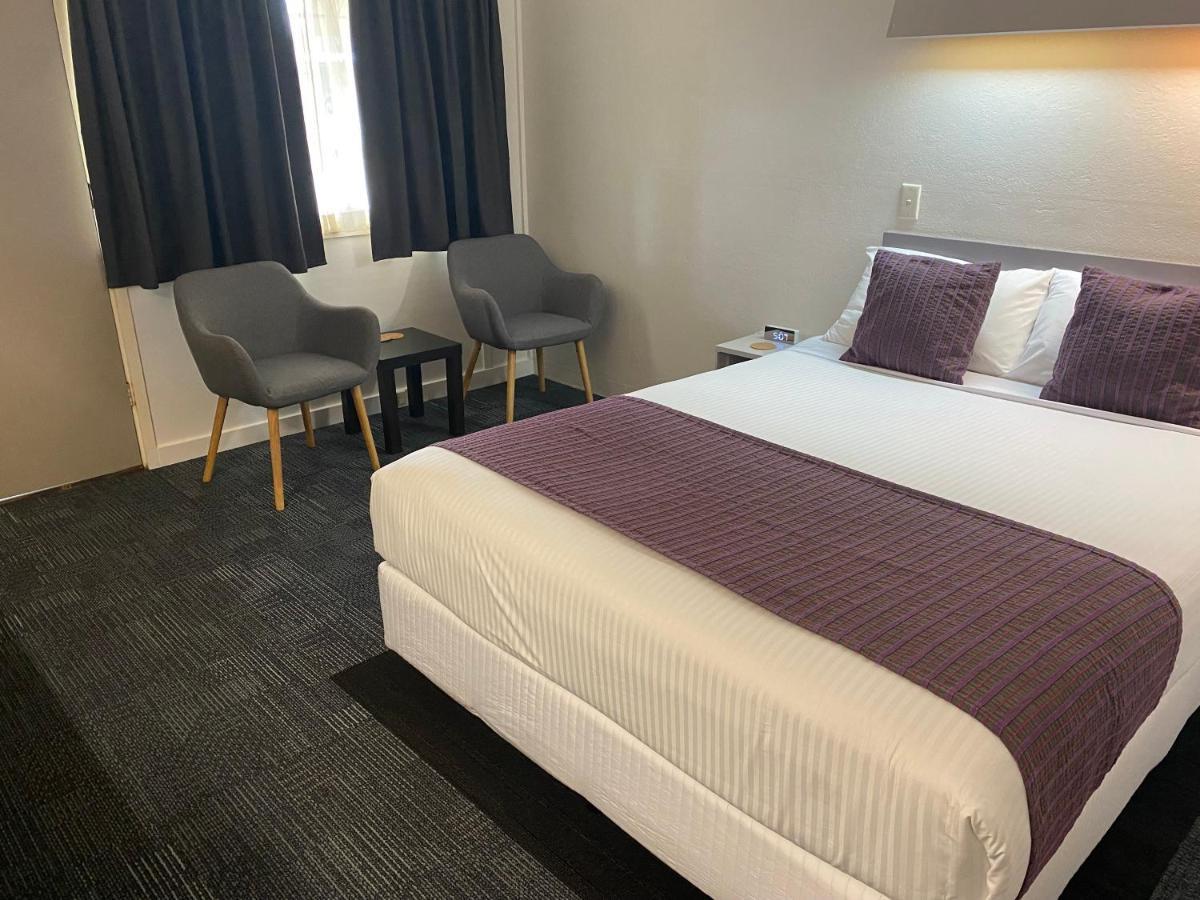 Ben Hall Motor Inn Forbes Eksteriør billede